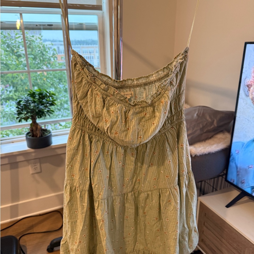 Aeropostale Strapless Dress in Light Green